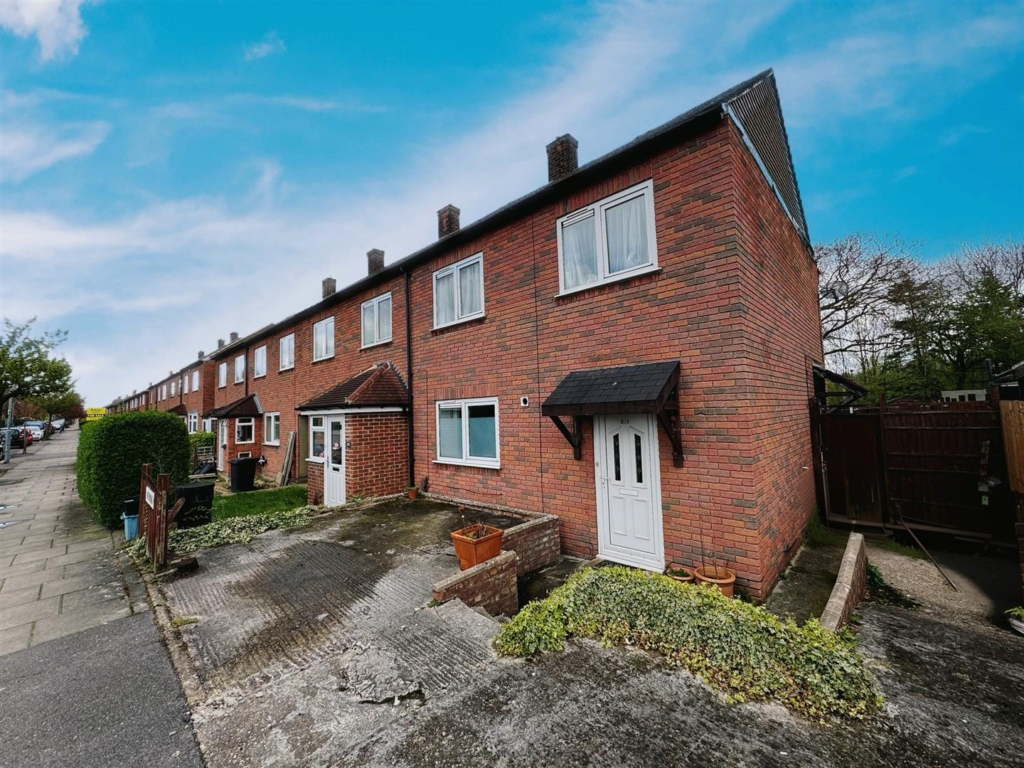Huntsman Road, Ilford