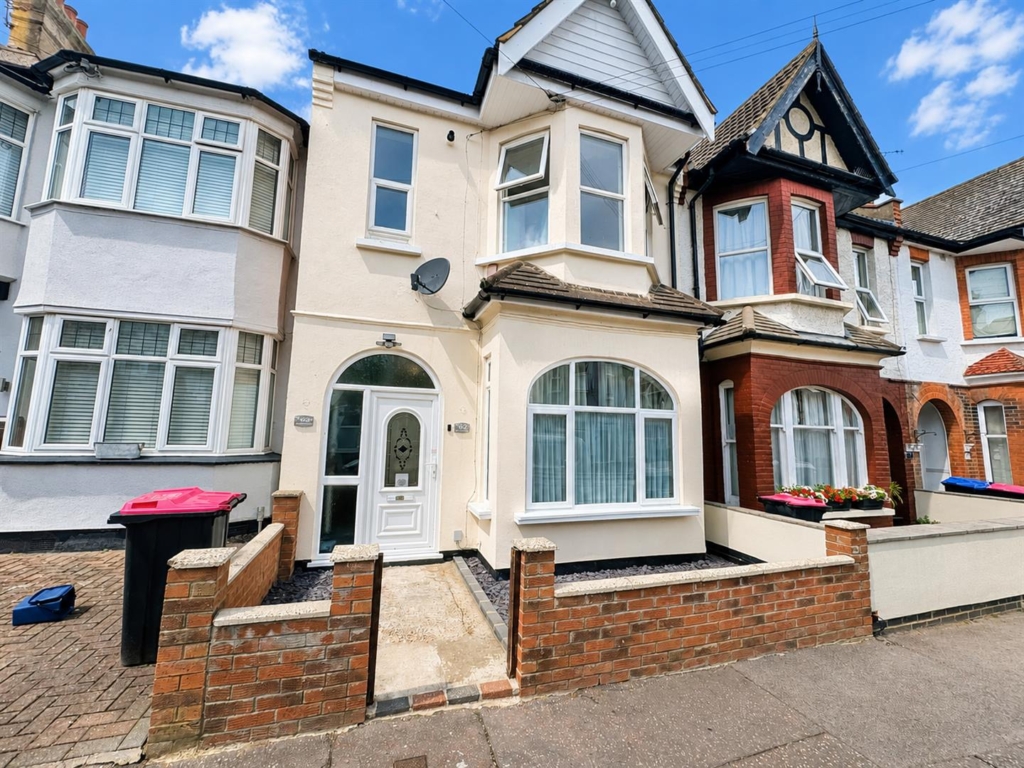 St. Georges Park Avenue, Westcliff-On-Sea